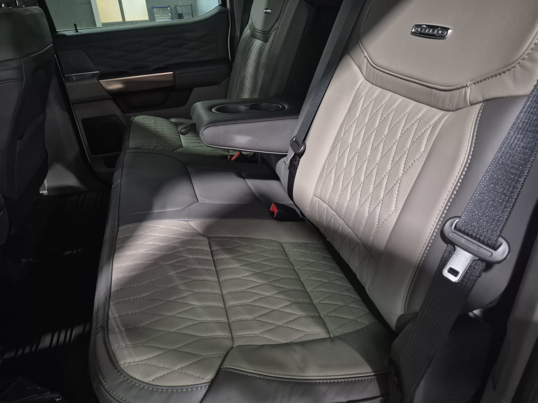 2026 Ford Super Duty F-350 SRW Platinum