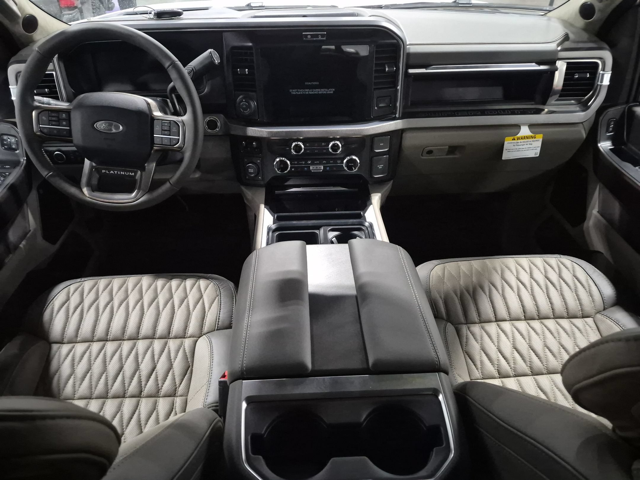 2026 Ford Super Duty F-350 SRW Platinum
