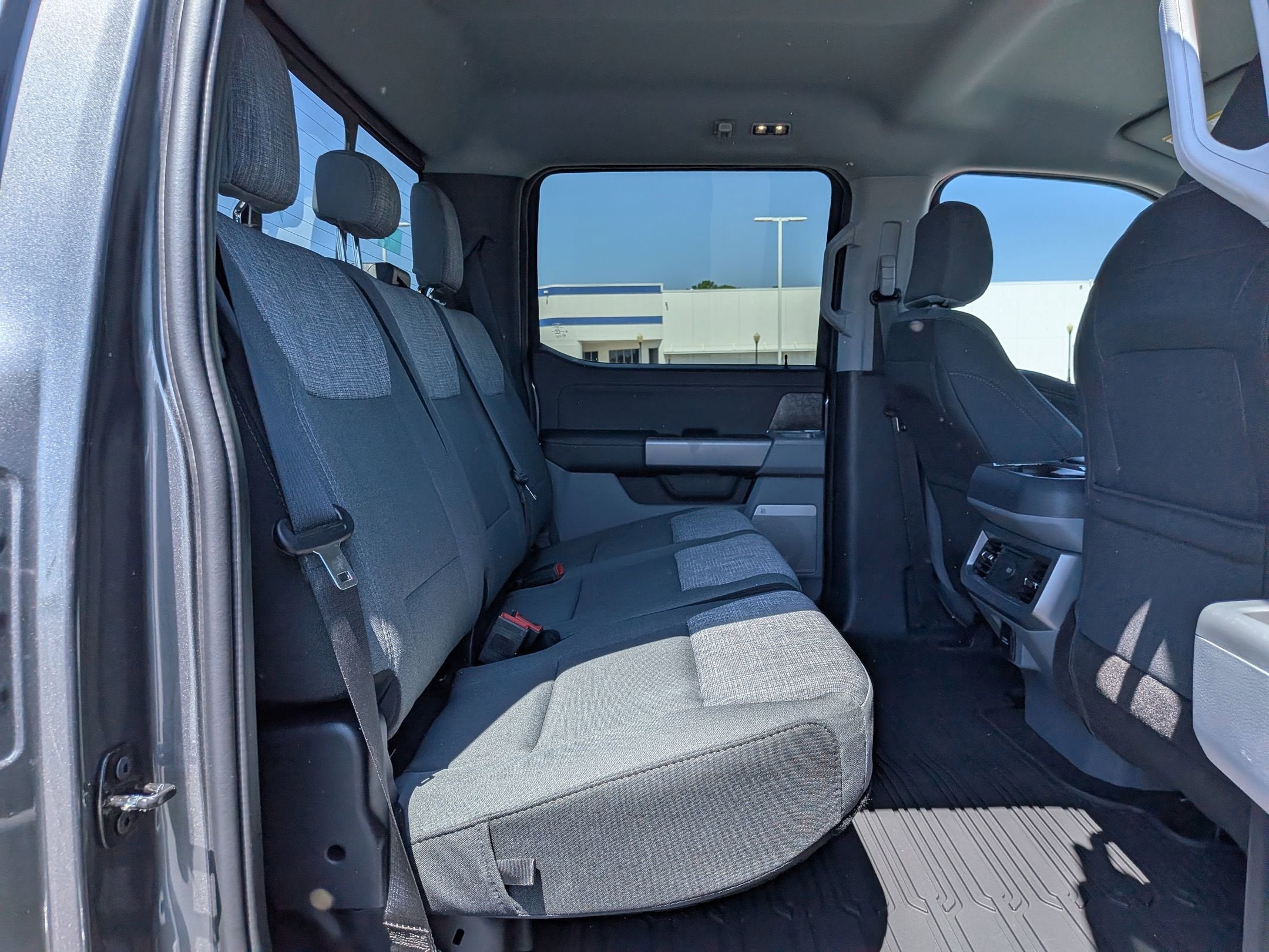 2026 Ford Super Duty F-350 SRW XLT