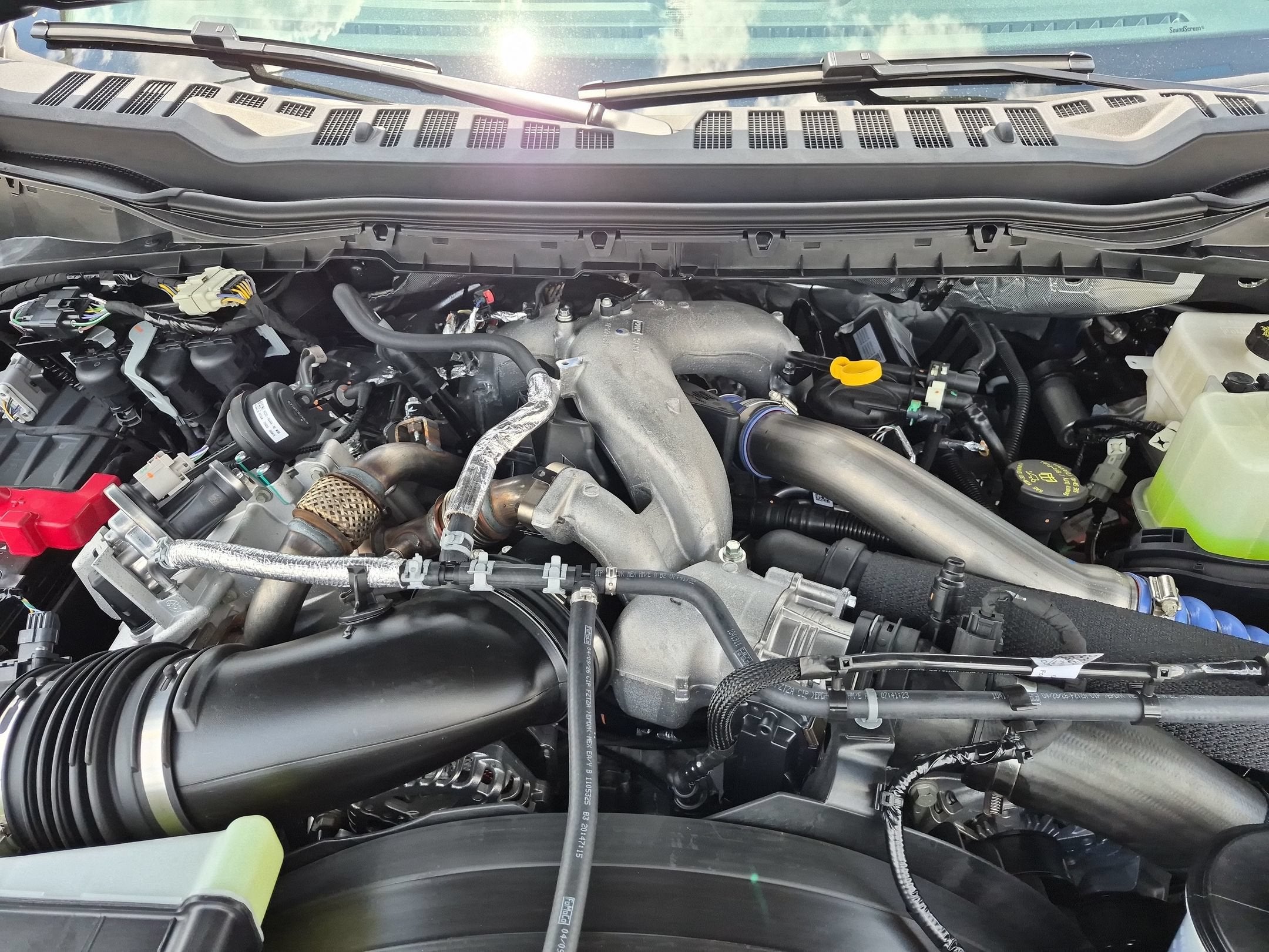 2026 Ford Super Duty F-350 DRW LARIAT