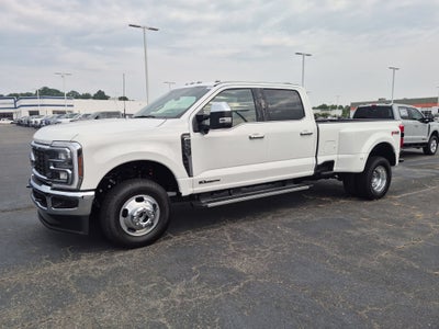 2026 Ford Super Duty F-350 DRW LARIAT