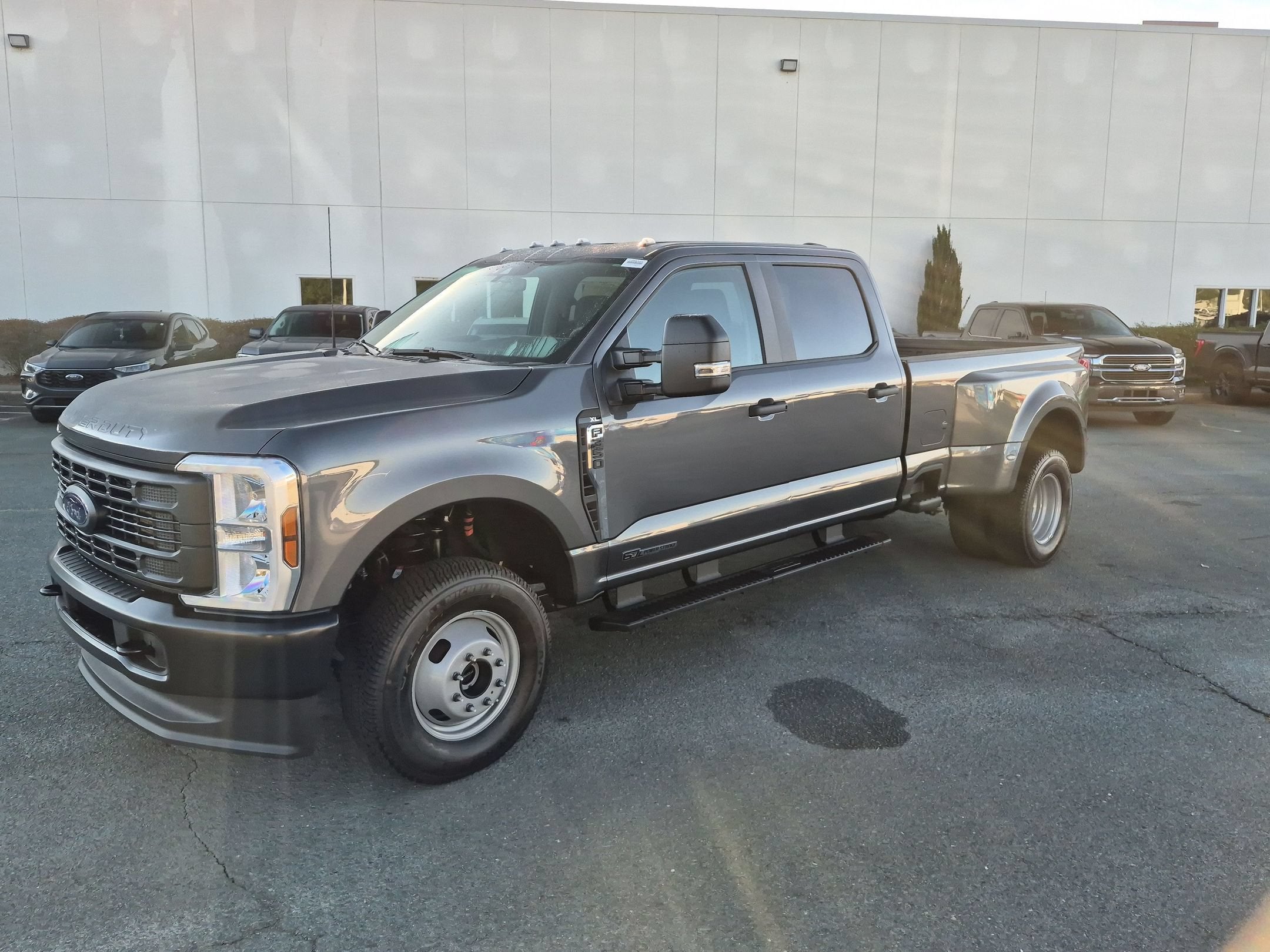 2026 Ford Super Duty F-350 DRW XL