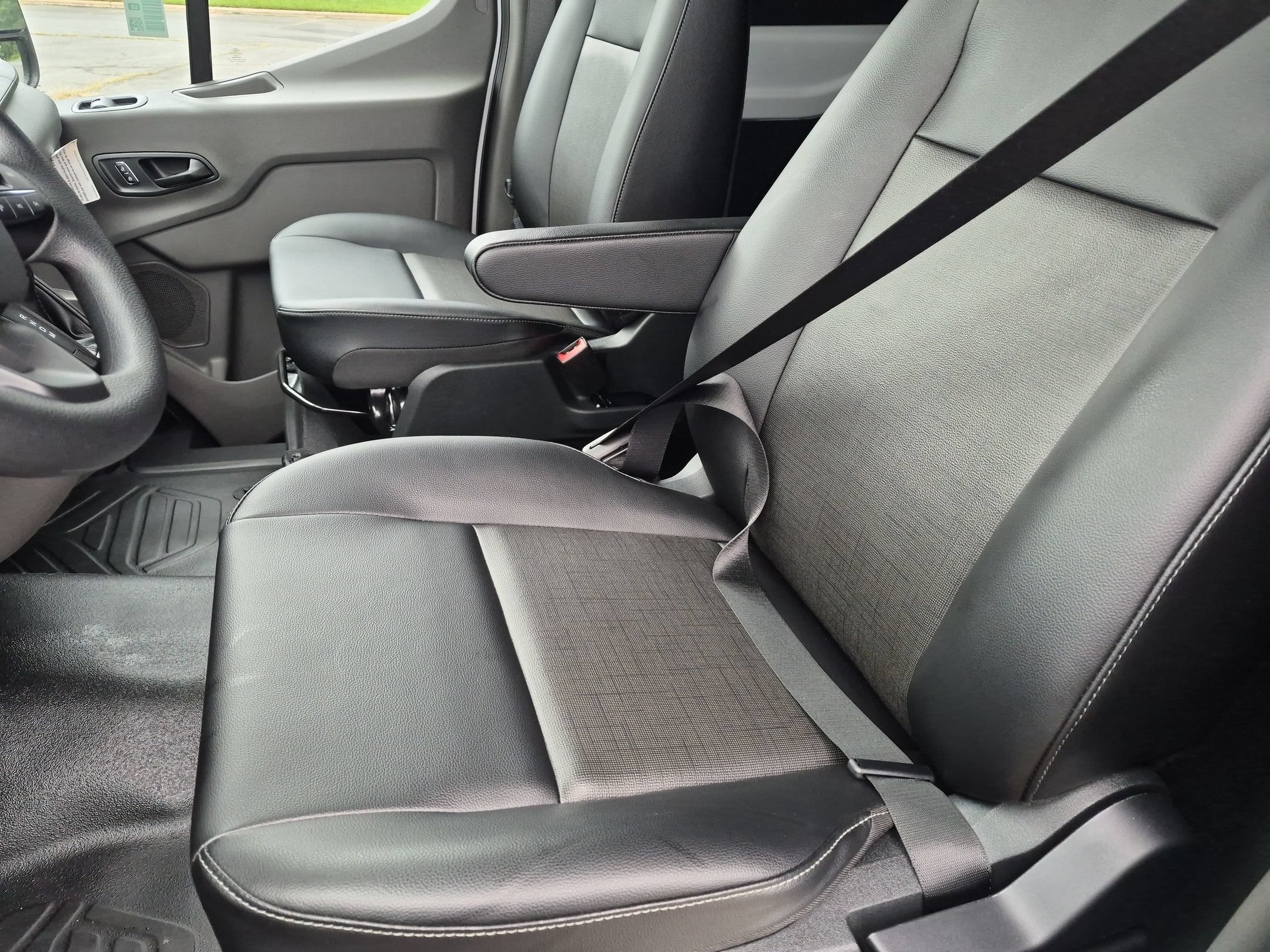 2026 Ford Transit Cargo Van Base