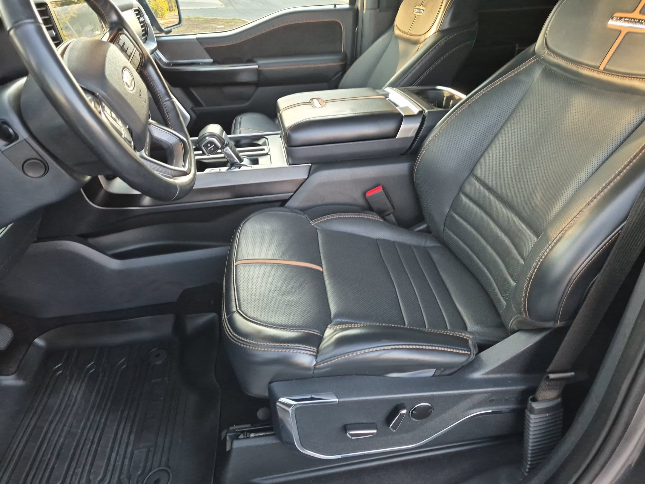2023 Ford F-150 Platinum