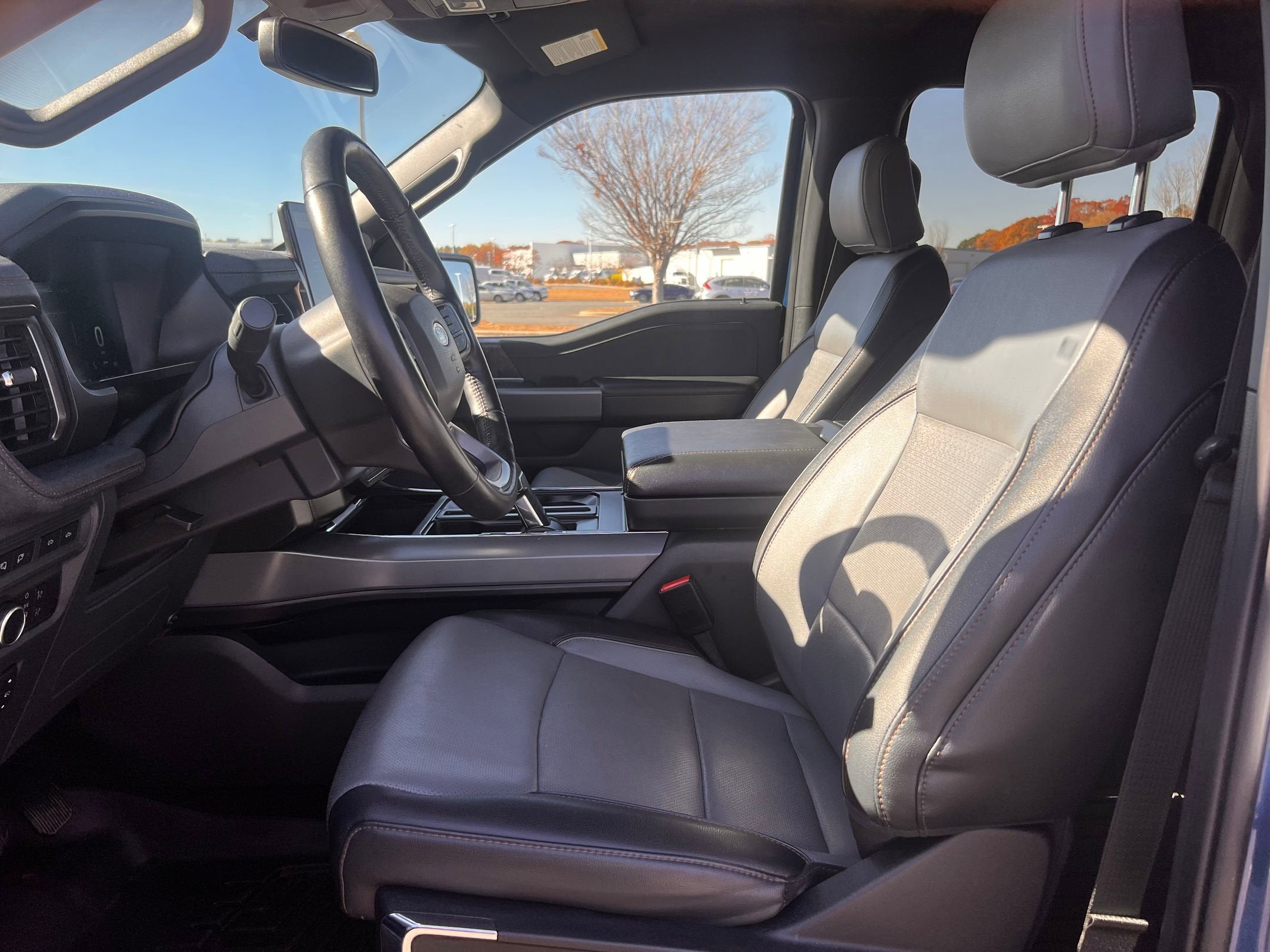 2022 Ford F-150 Lightning LARIAT