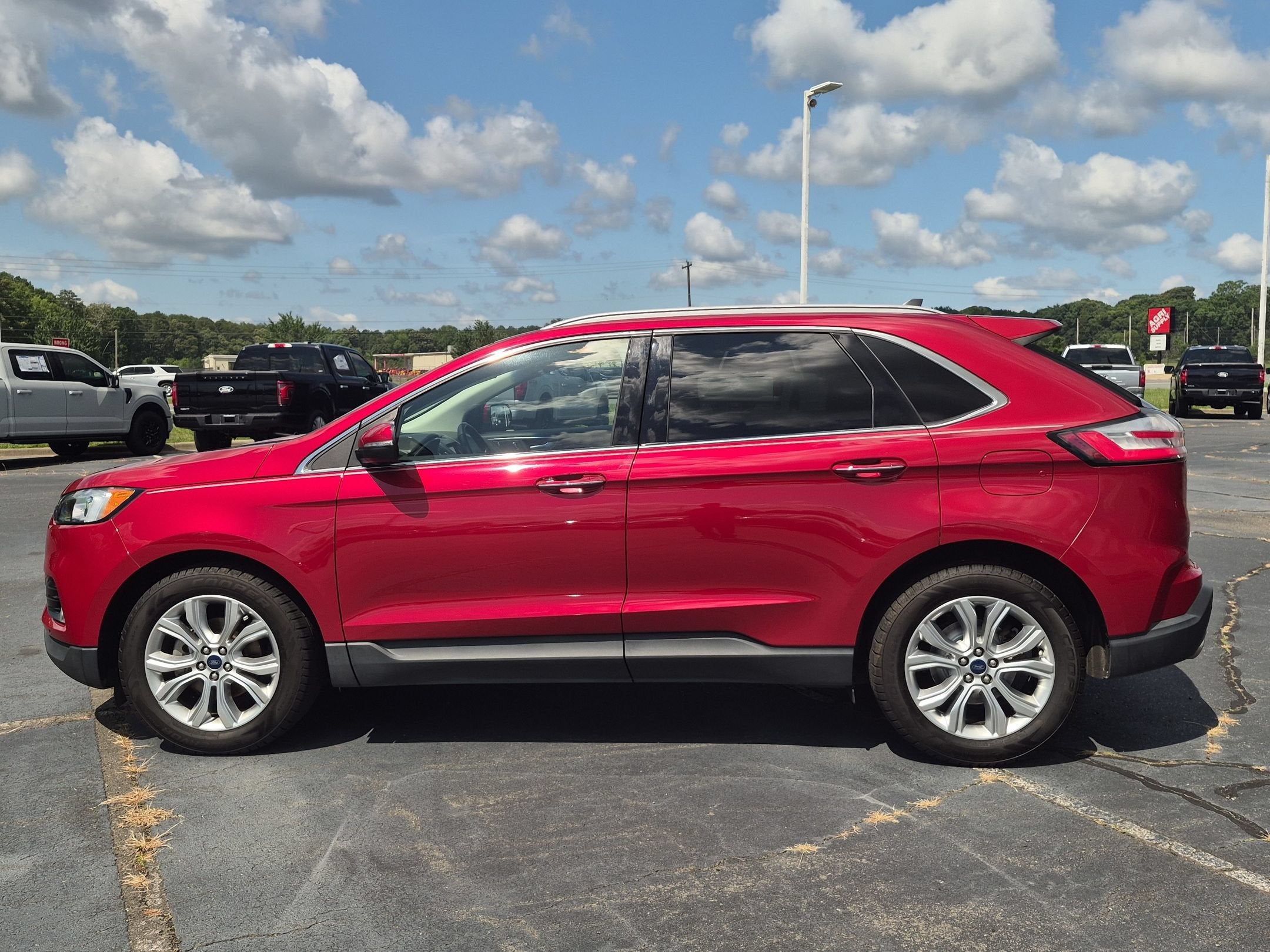 2020 Ford Edge Titanium