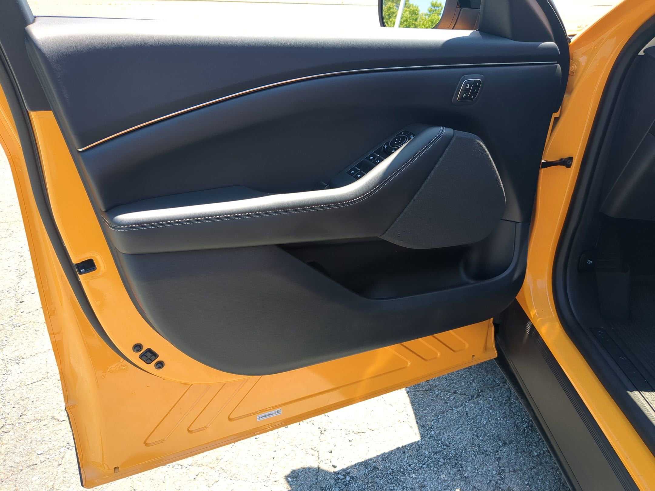 2023 Ford Mustang Mach-E California Route 1