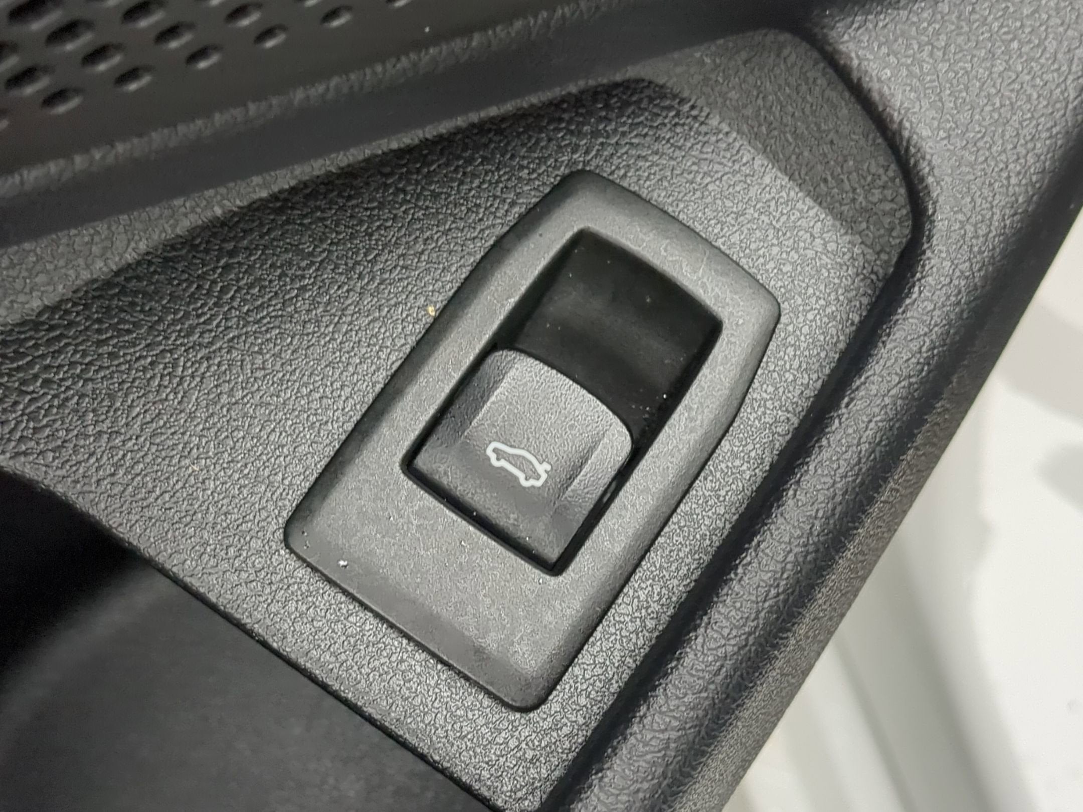 2024 BMW 3 Series 330i