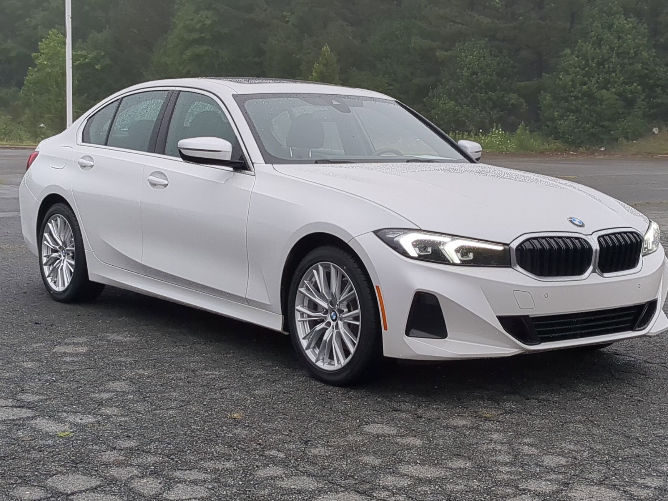 2024 BMW 3 Series 330i