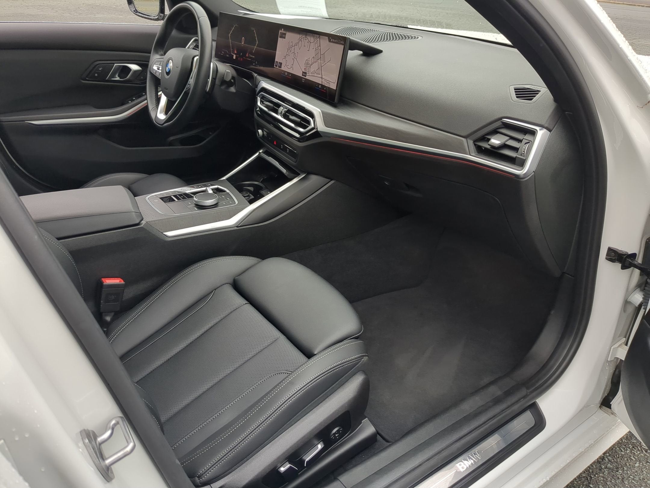 2024 BMW 3 Series 330i