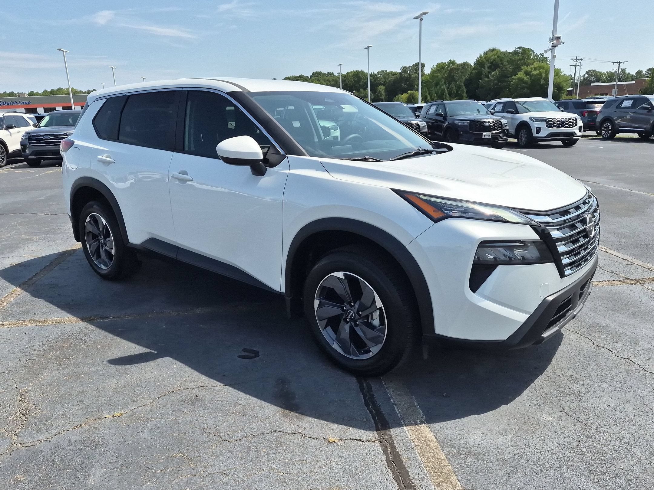 2026 Nissan Rogue SV