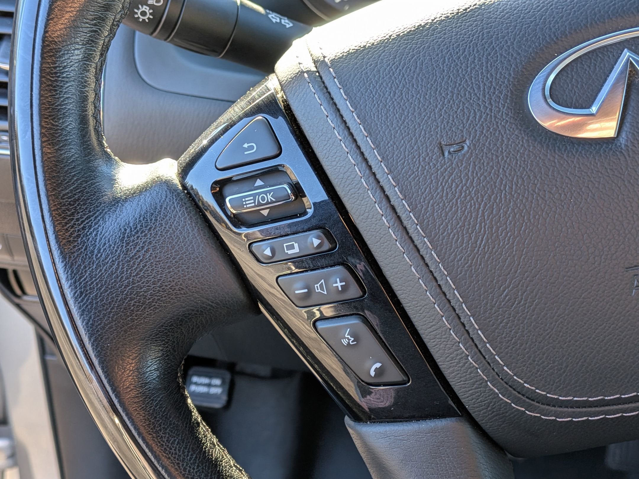 2021 INFINITI QX80 SENSORY