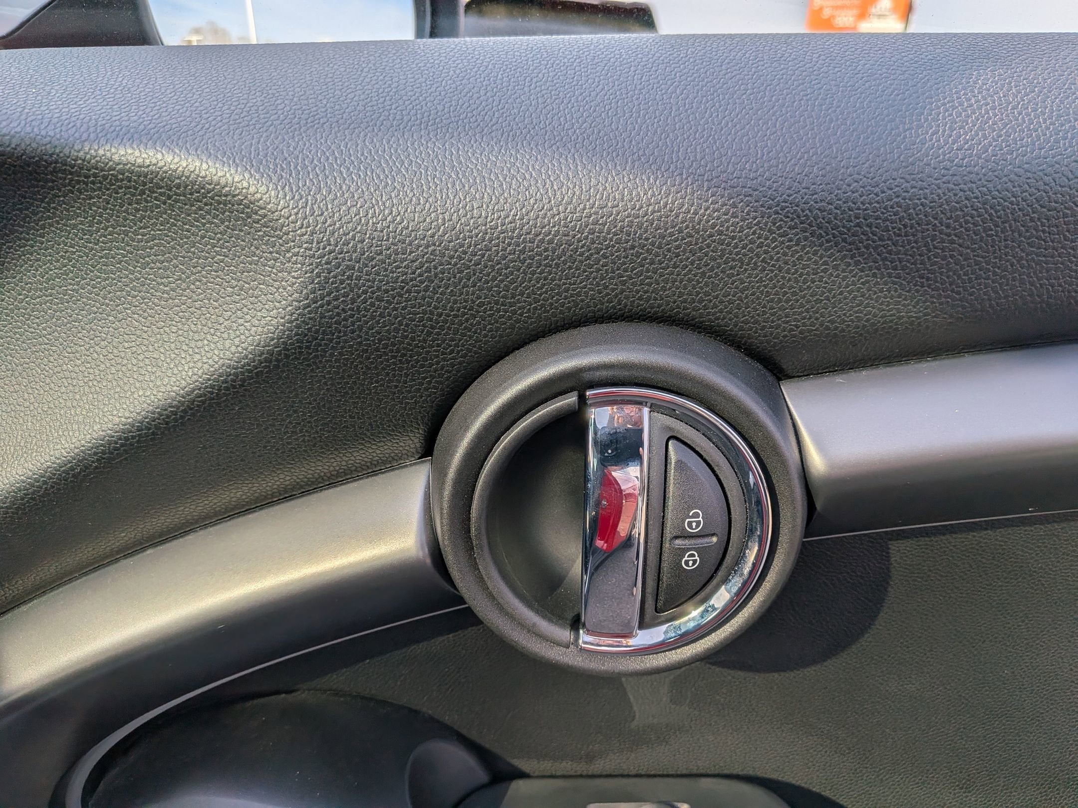 2023 MINI Hardtop 2 Door Cooper SE Signature