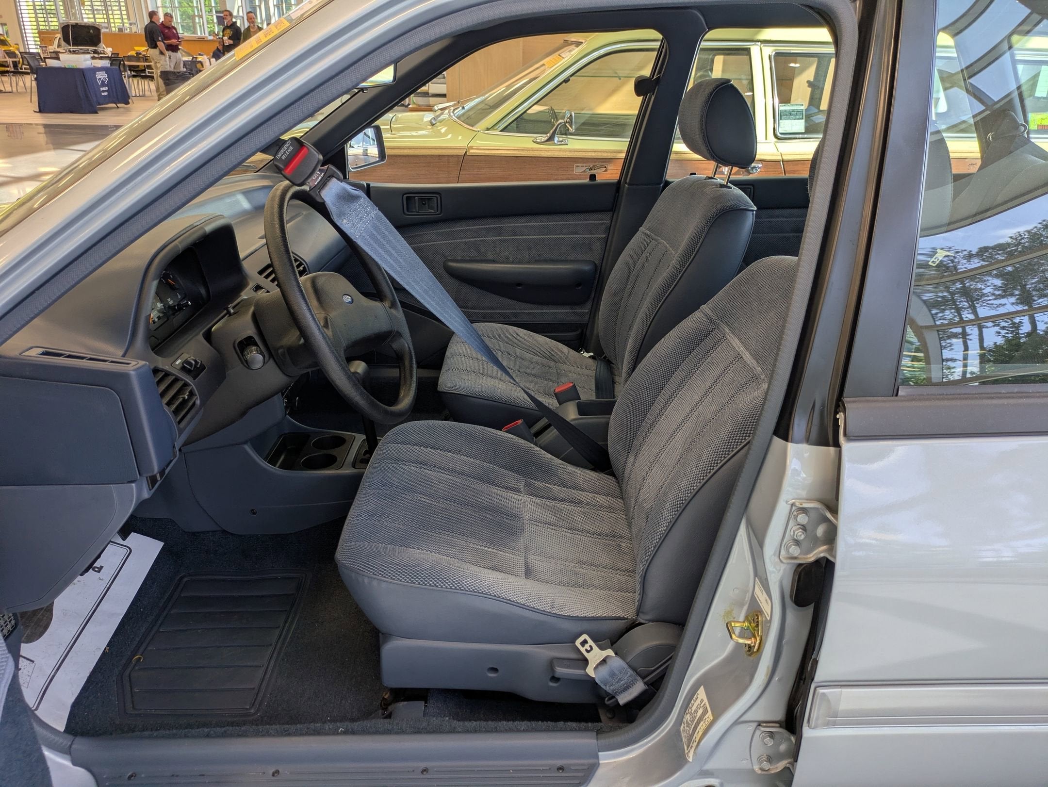 1993 Ford Escort LX