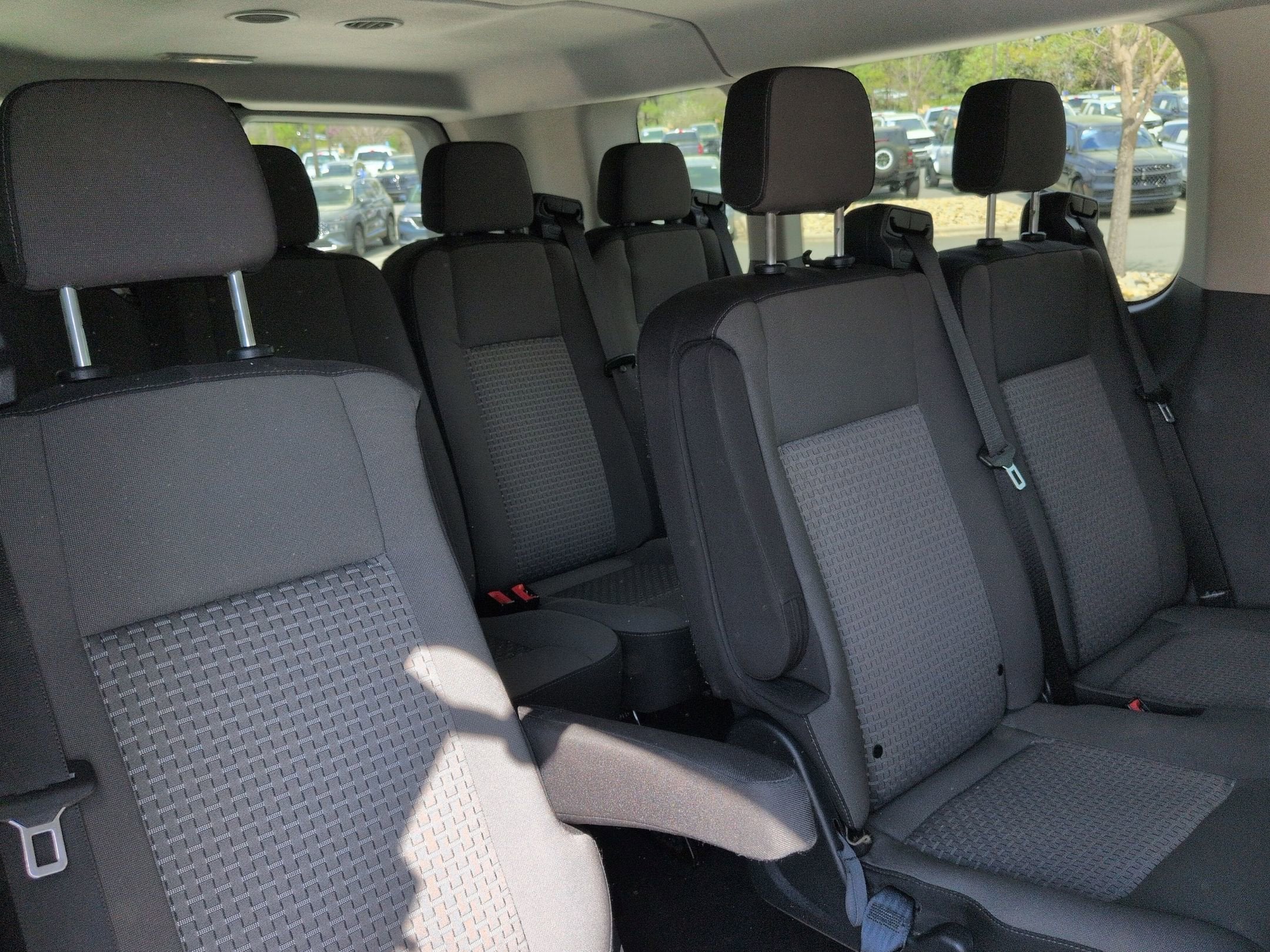 2024 Ford Transit Passenger Wagon XLT