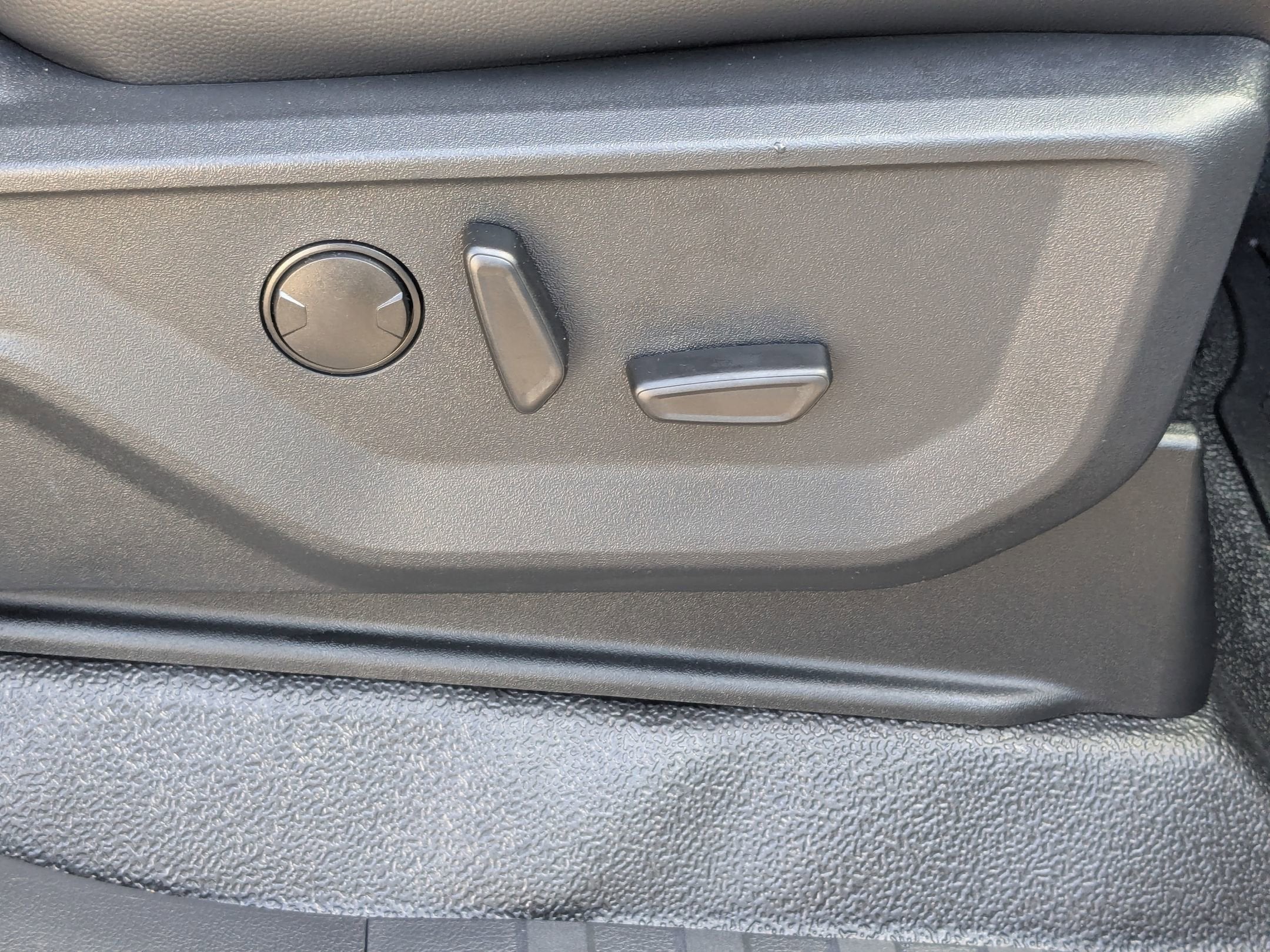 2026 Ford Super Duty F-450 DRW LARIAT