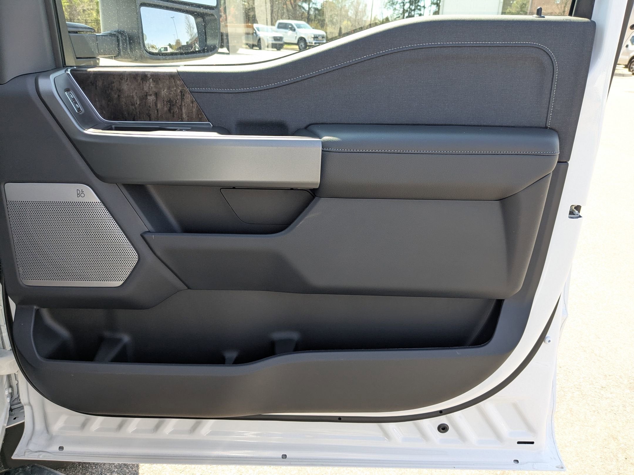 2026 Ford Super Duty F-450 DRW LARIAT