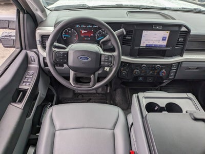2025 Ford Super Duty F-550 DRW XL