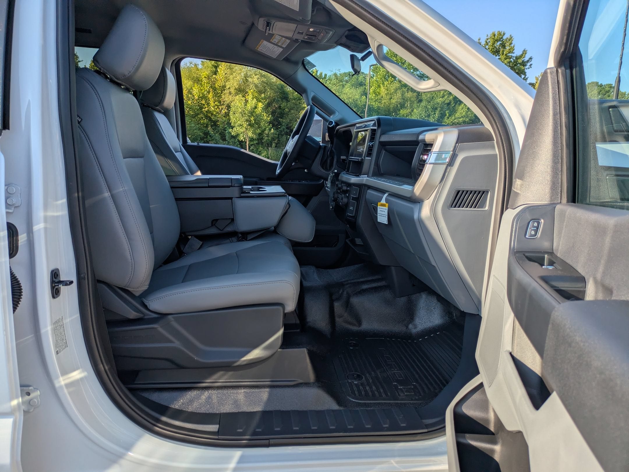 2026 Ford Super Duty F-550 DRW XL