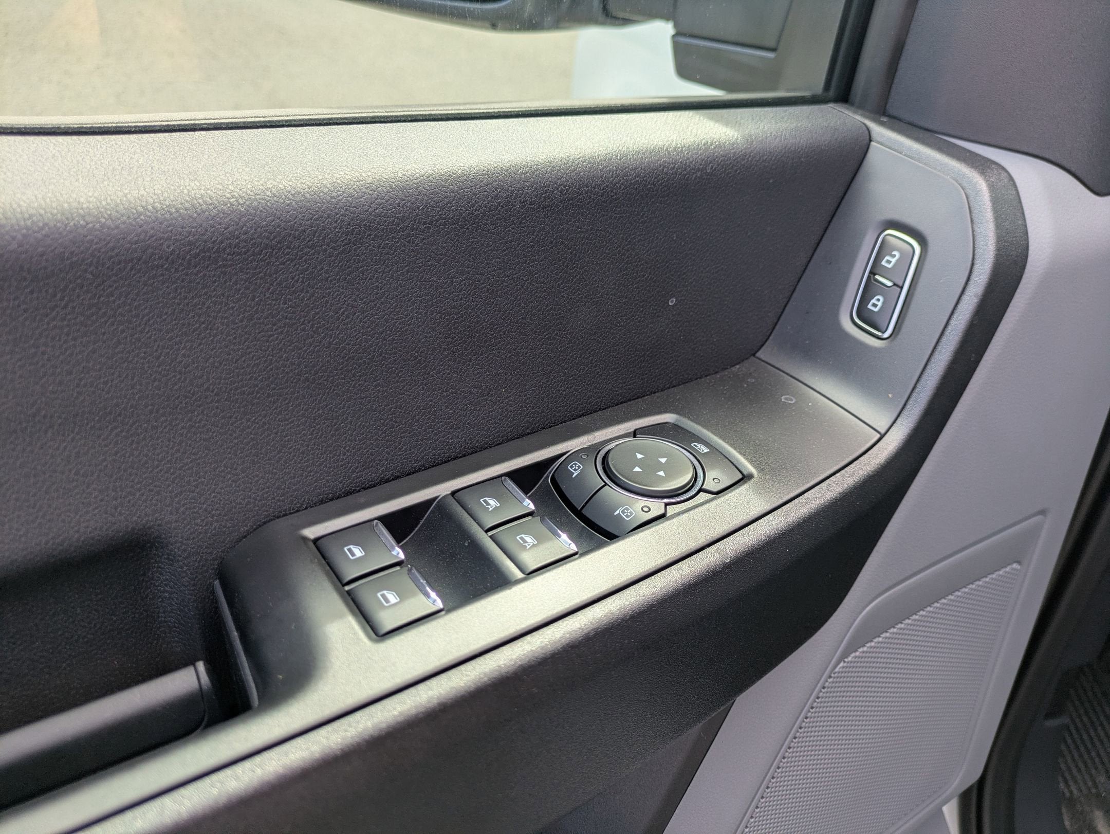 2025 Ford Super Duty F-350 SRW XL