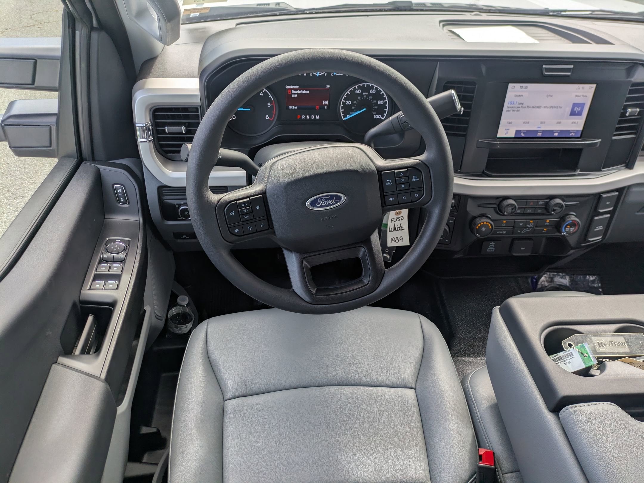 2025 Ford Super Duty F-350 SRW XL