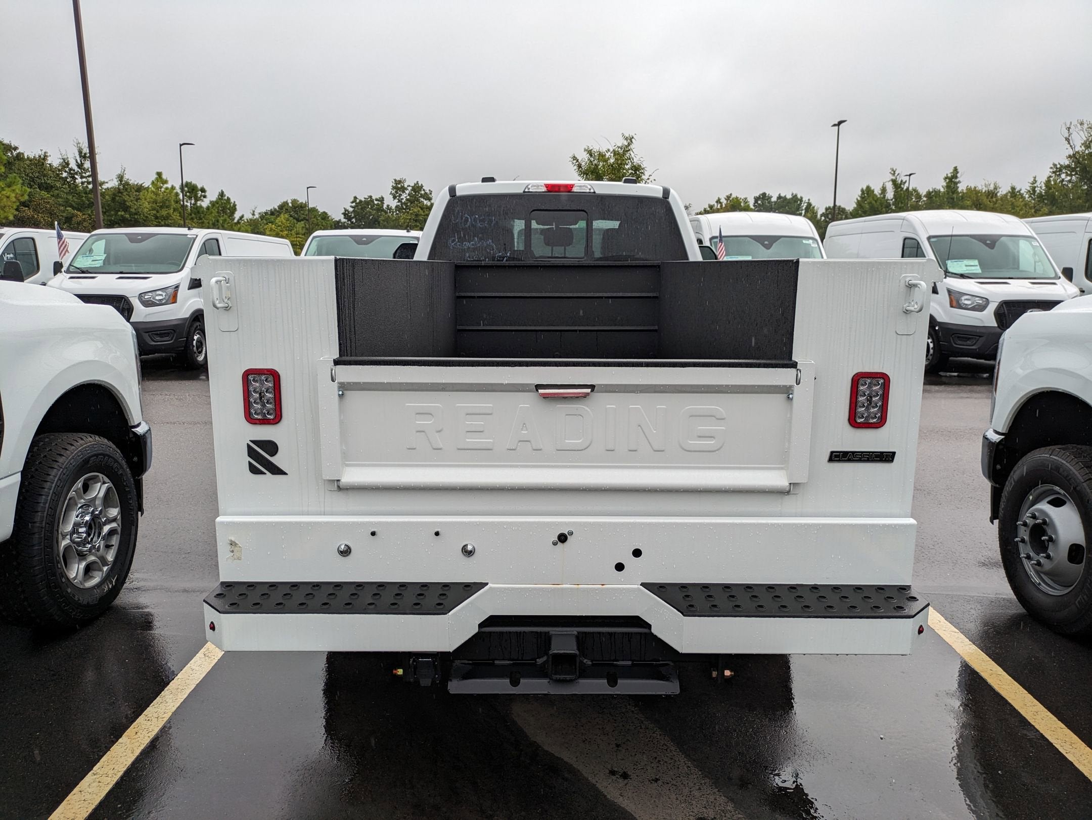 2025 Ford Super Duty F-350 SRW XL