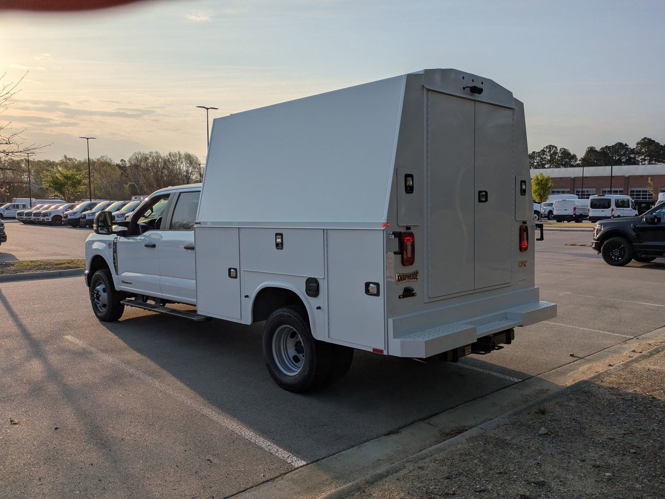 2026 Ford Super Duty F-350 DRW XL