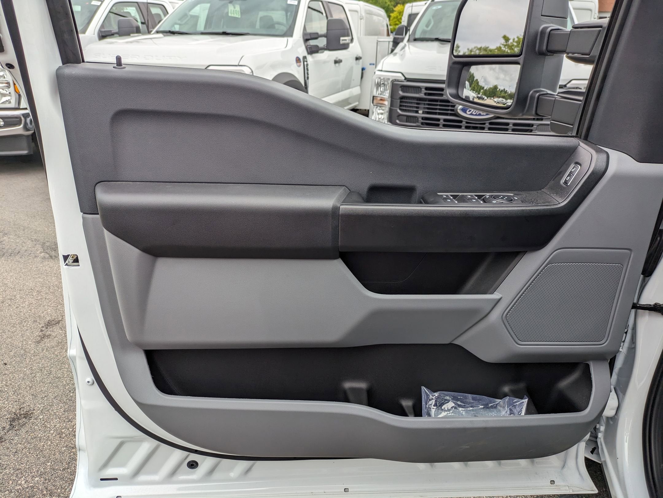 2025 Ford Super Duty F-350 DRW XL