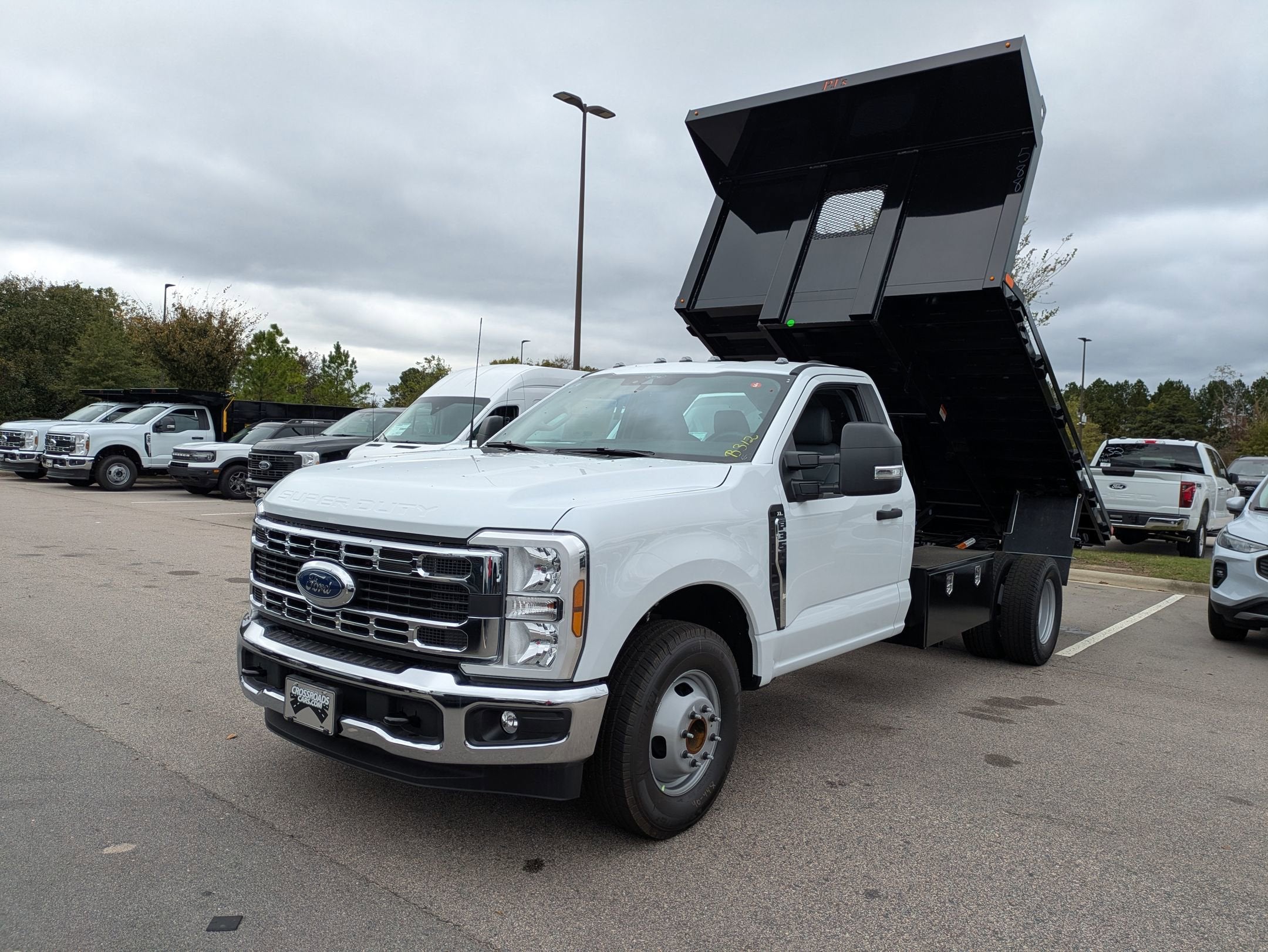 2026 Ford Super Duty F-350 DRW XL