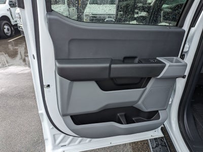 2025 Ford Super Duty F-550 DRW XL