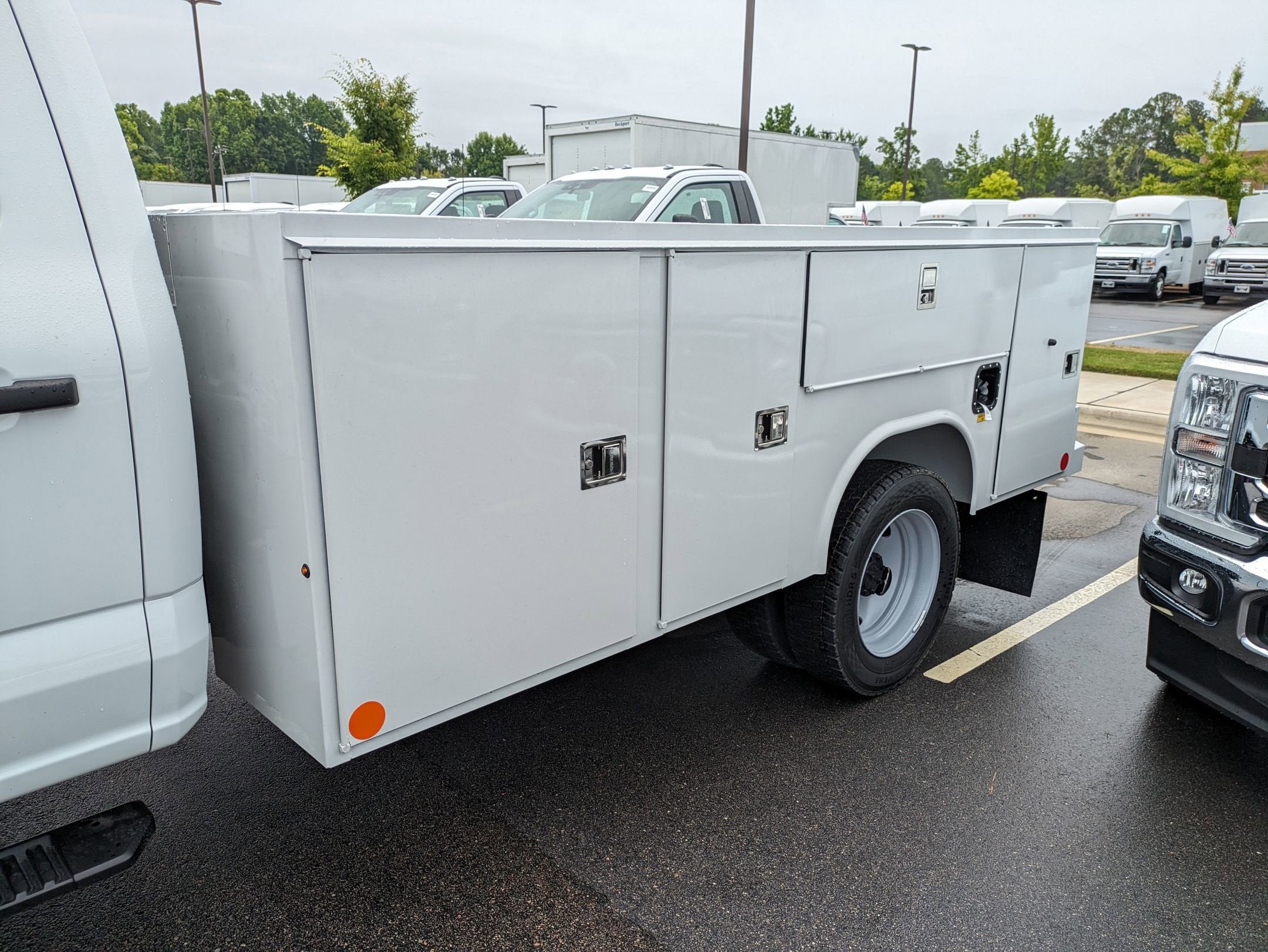 2025 Ford Super Duty F-550 DRW XL