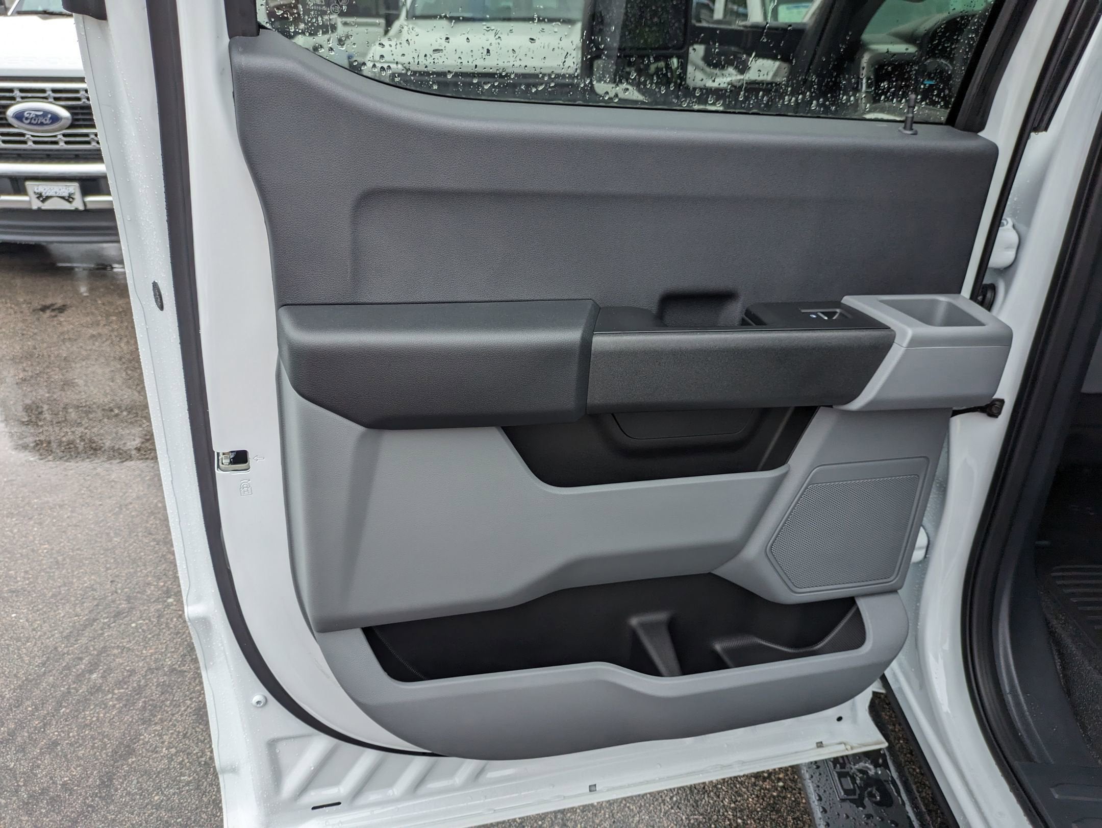 2025 Ford Super Duty F-550 DRW XL