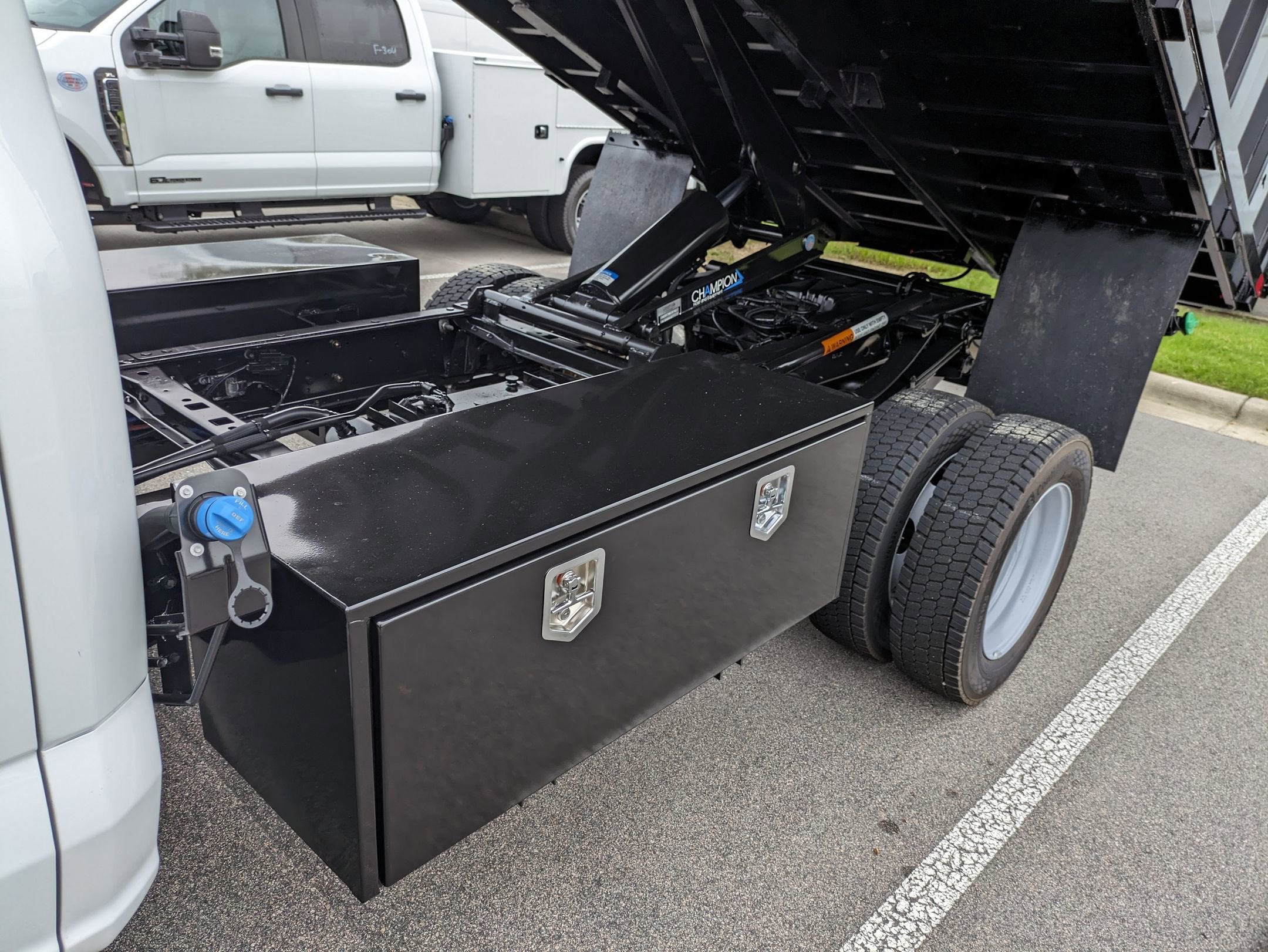 2025 Ford Super Duty F-550 DRW XL