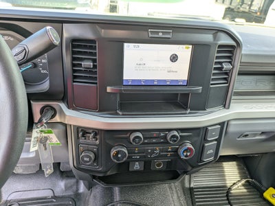 2025 Ford Super Duty F-550 DRW XL