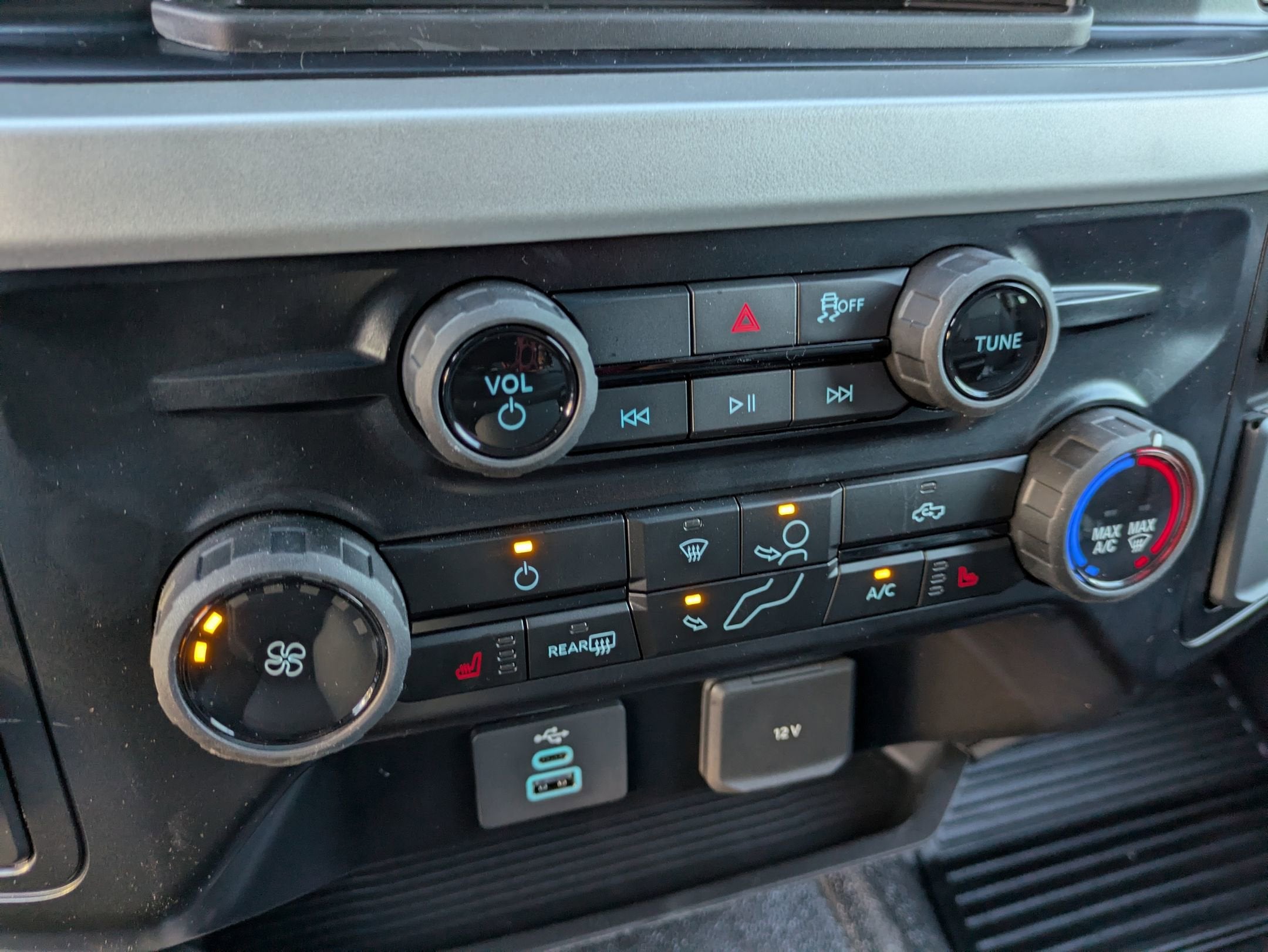 2025 Ford Super Duty F-550 DRW XL