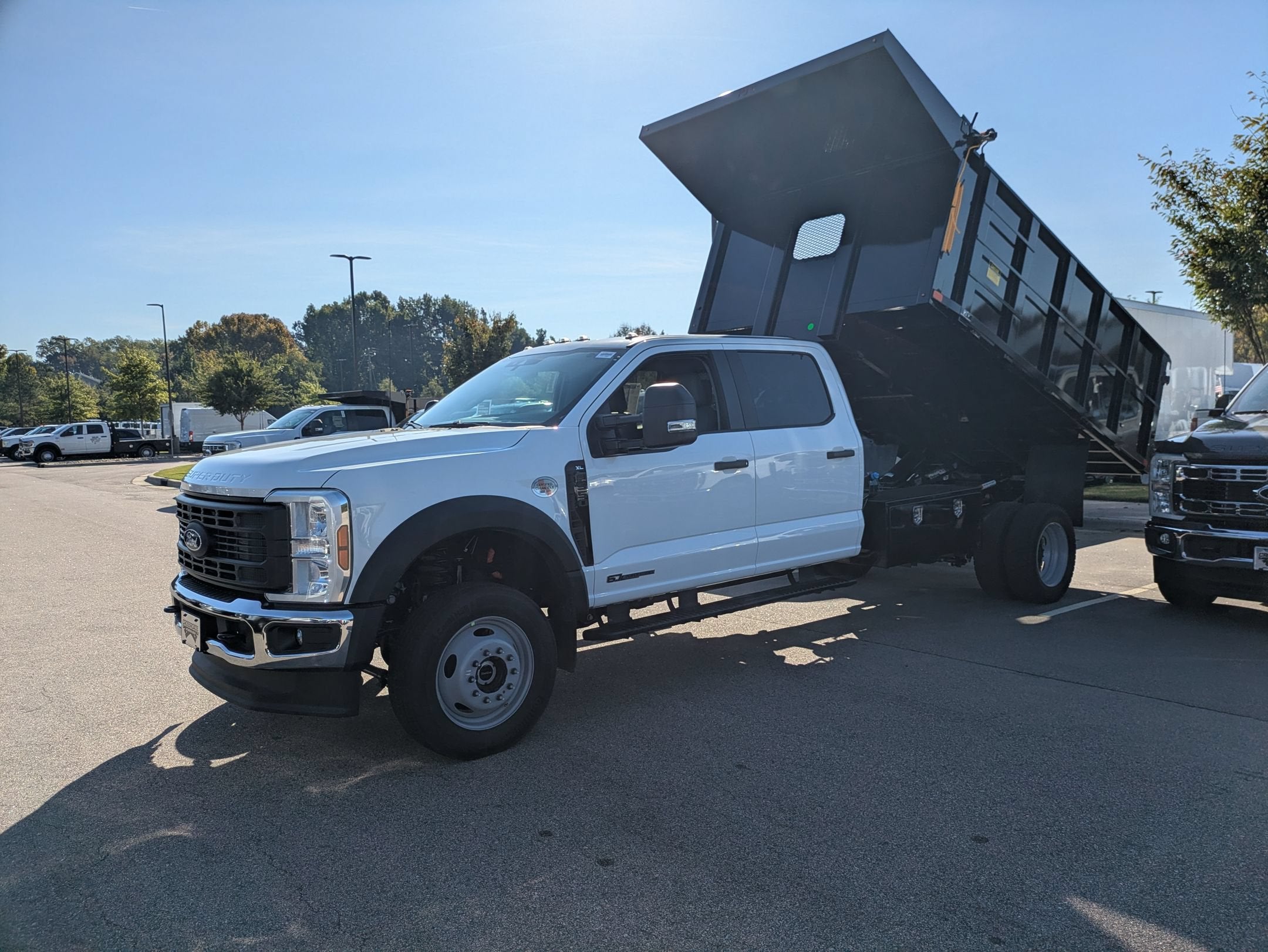 2027 Ford Super Duty F-550 DRW XL