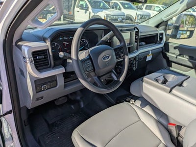 2026 Ford Super Duty F-550 DRW XL