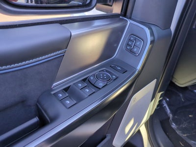 2027 Ford Super Duty F-550 DRW Platinum