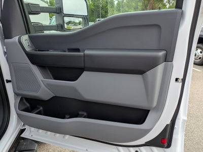 2026 Ford Super Duty F-550 DRW XL