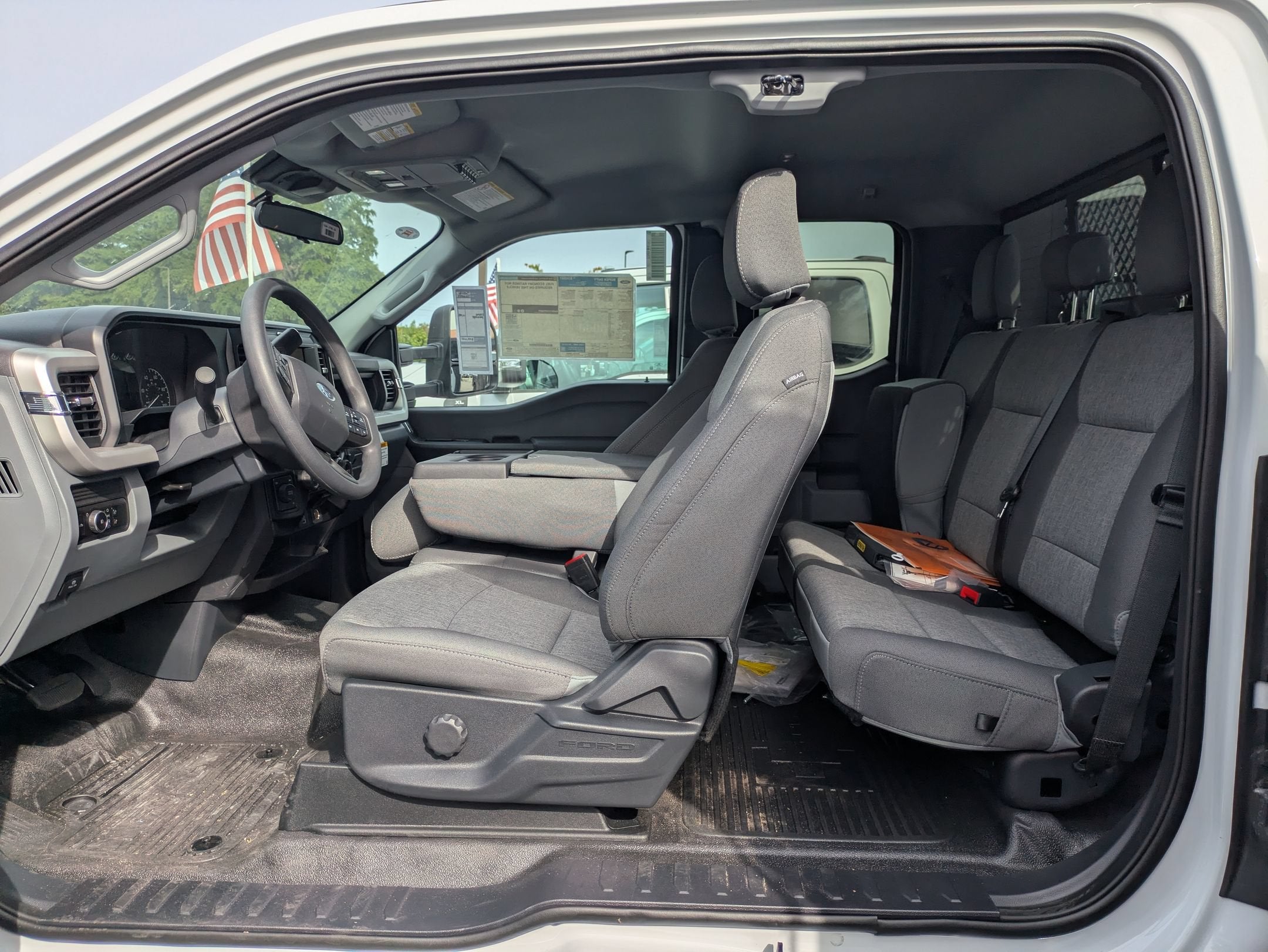 2026 Ford Super Duty F-550 DRW XL