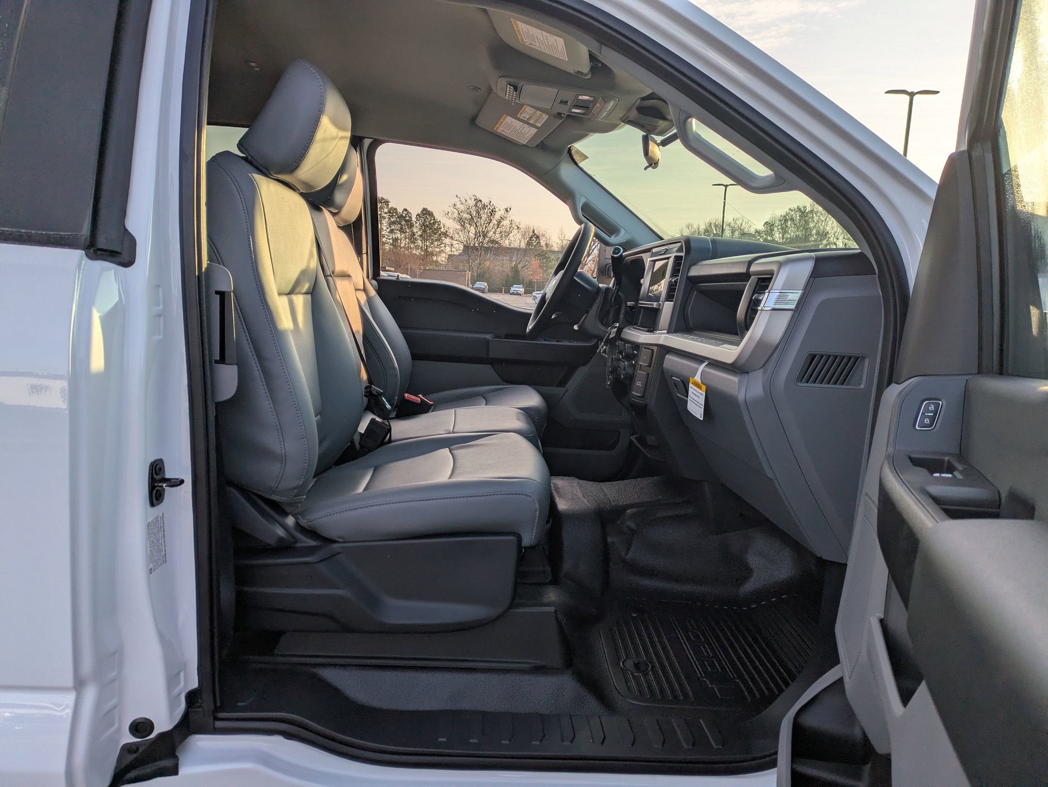 2026 Ford Super Duty F-550 DRW XL