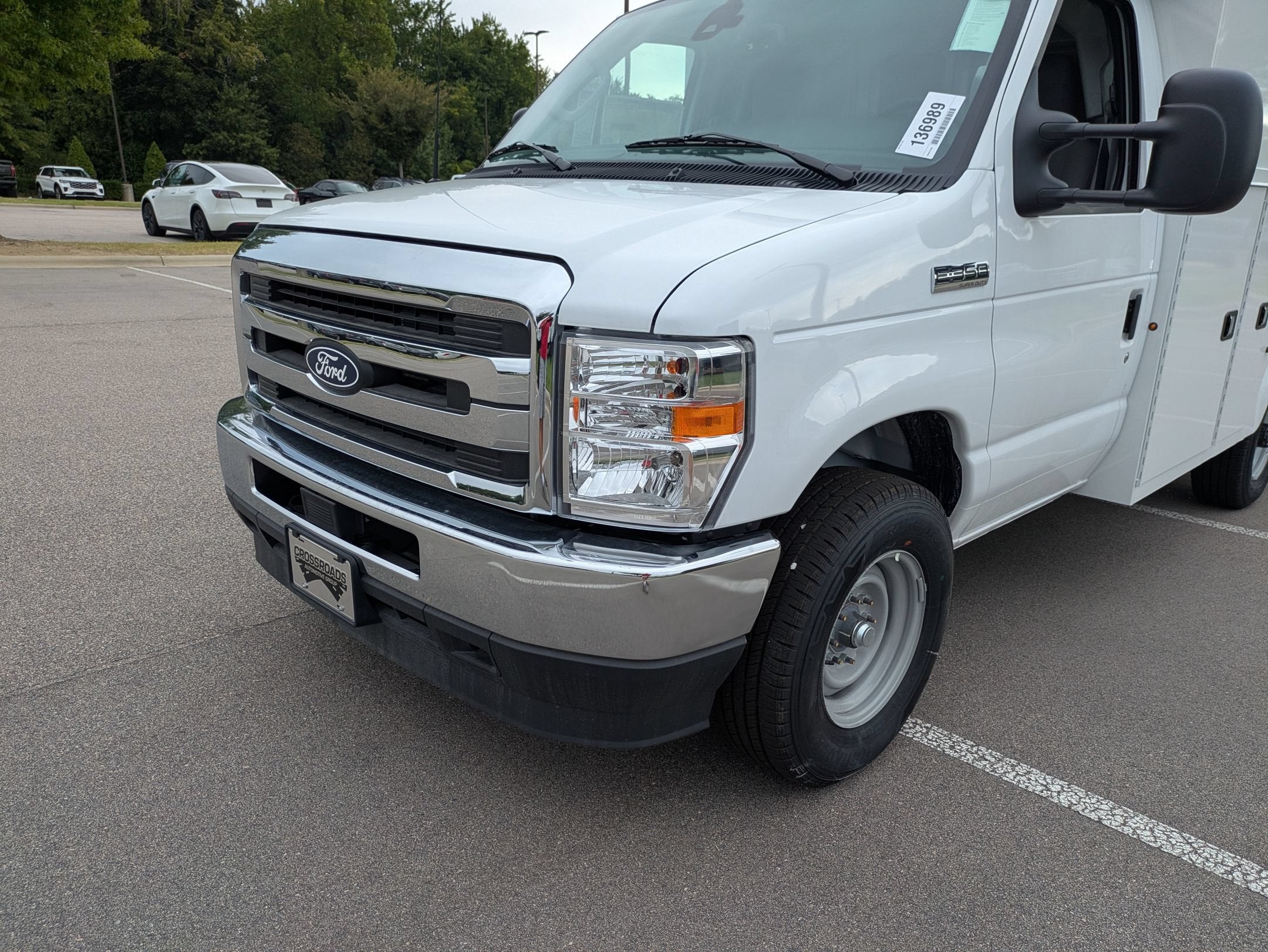 2027 Ford E-Series Cutaway Base