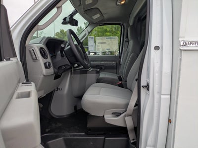2027 Ford E-Series Cutaway Base