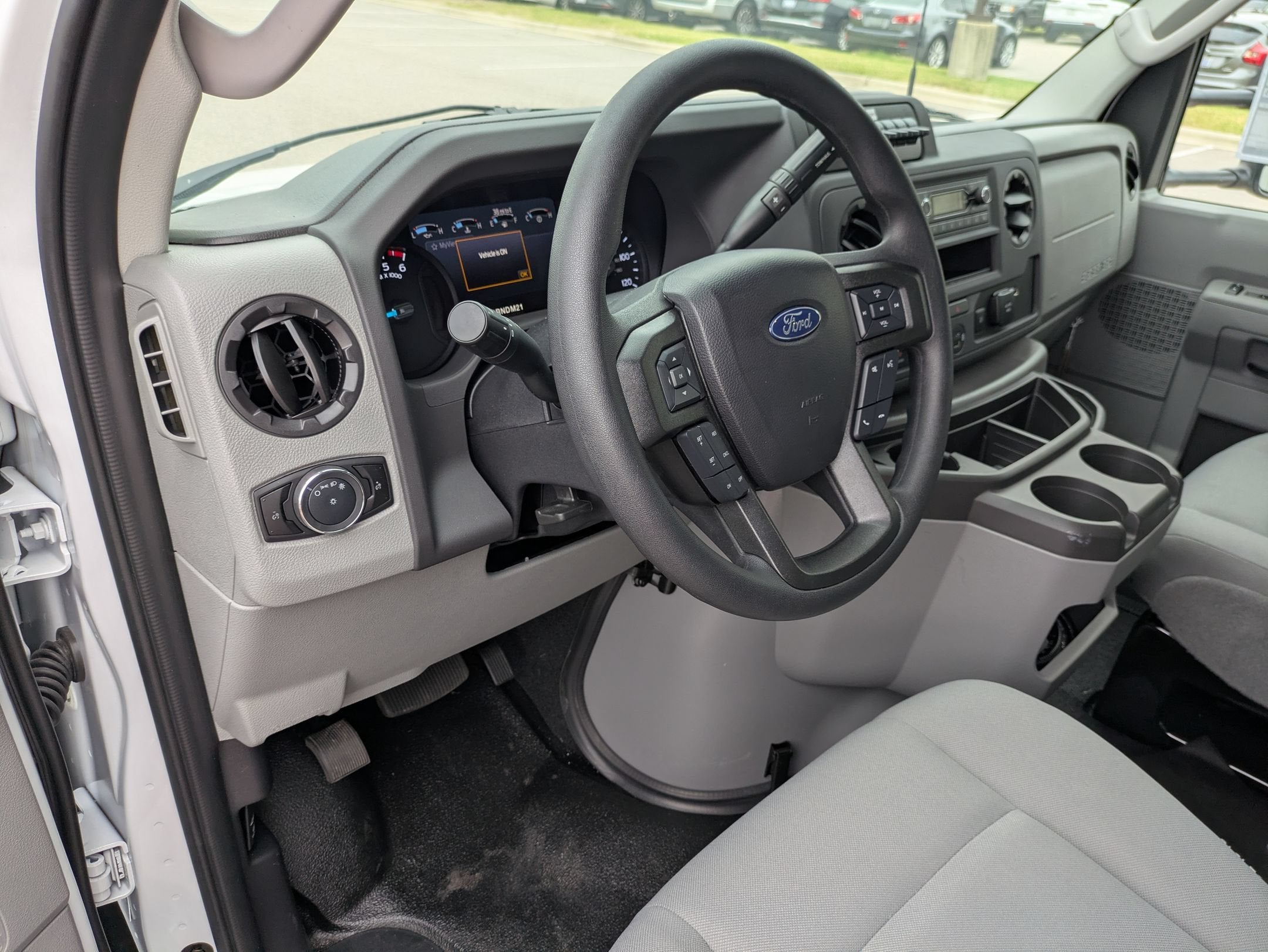 2027 Ford E-Series Cutaway Base