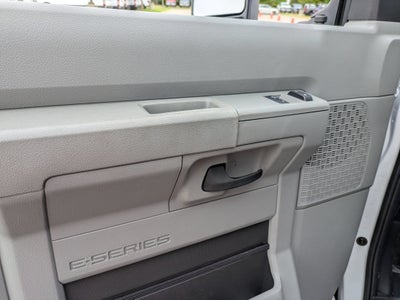 2027 Ford E-Series Cutaway Base