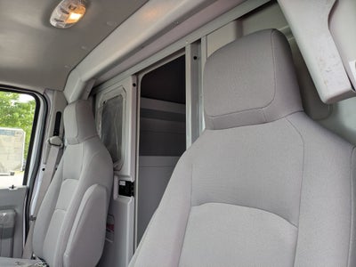 2027 Ford E-Series Cutaway Base