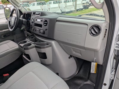 2027 Ford E-Series Cutaway Base
