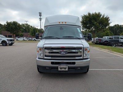 2027 Ford E-Series Cutaway Base