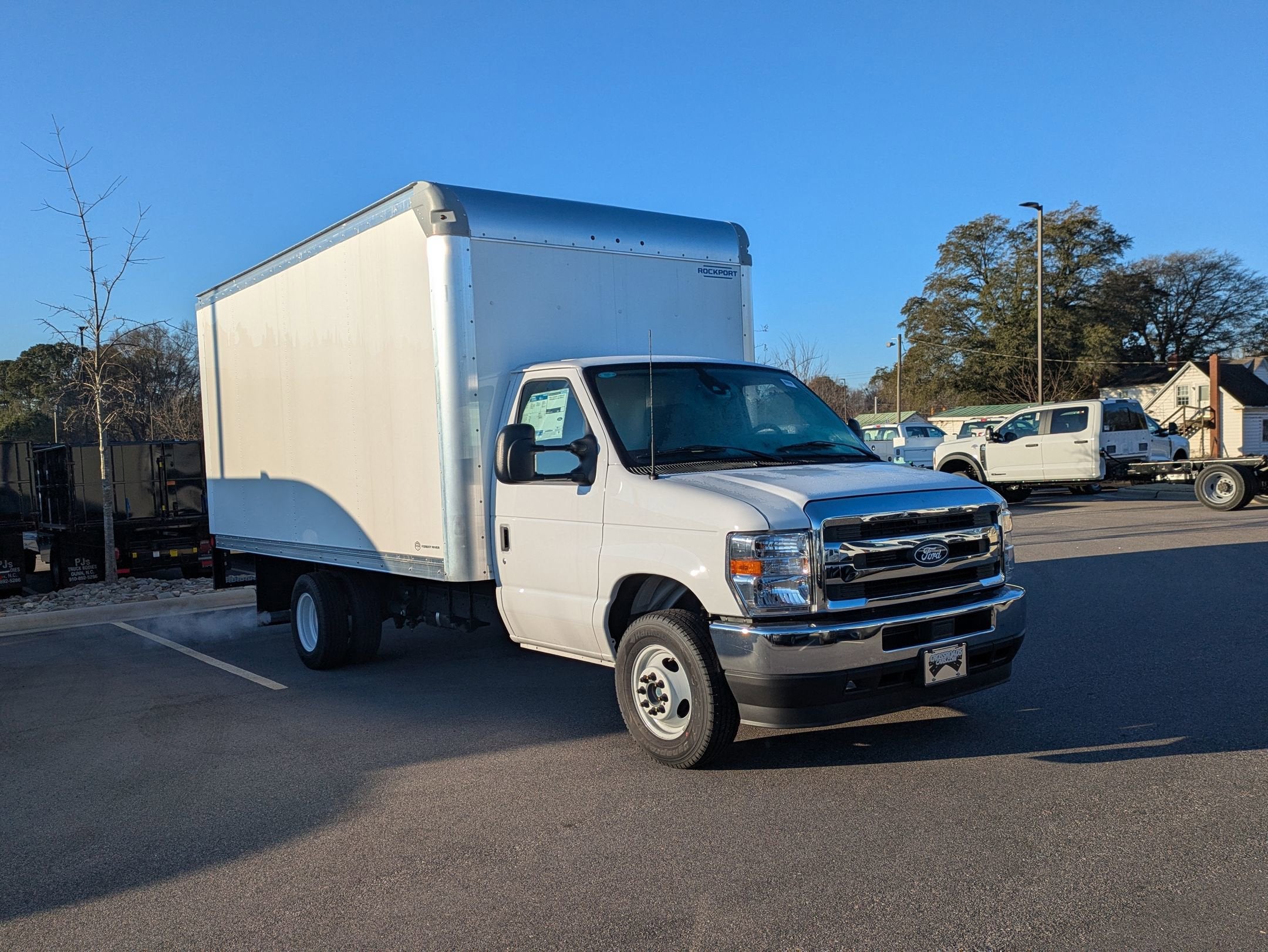 2026 Ford E-Series Cutaway Base