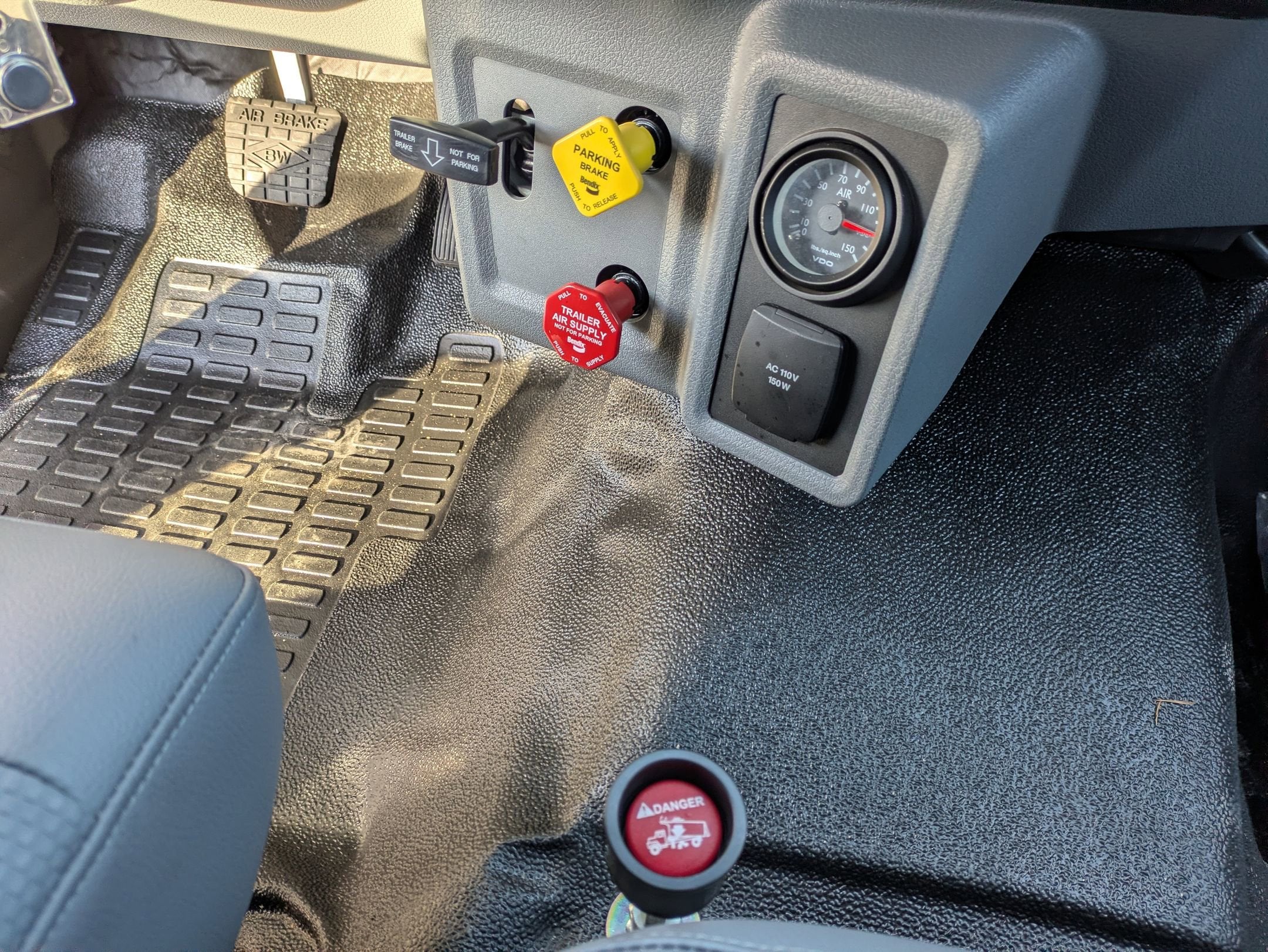 2026 Ford F-750SD Base